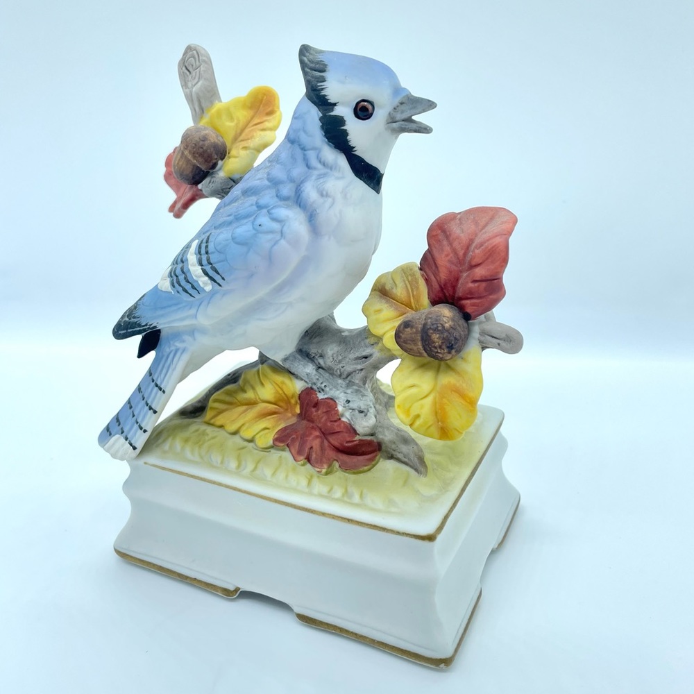 Towle Fine Porcelain Hand Painted Blue Jay Bird Music Box, Vintage Japan 6”H
